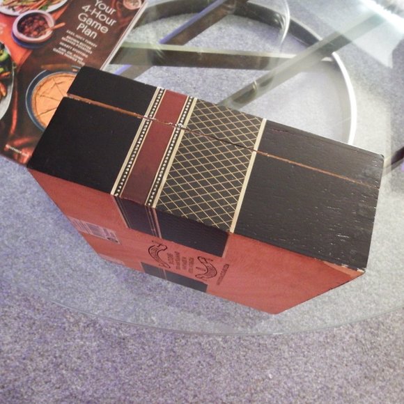 20th Anniversary Perdomo Wooden CigarBox - Picture 5 of 7